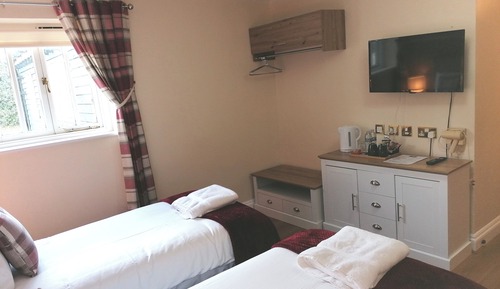 Habitación clásica con 2 camas individuales