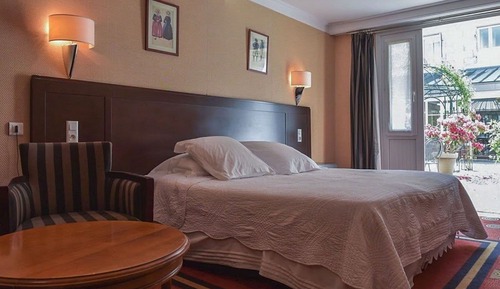 Habitación con 1 cama doble o 2 individuales, accesible para personas con discapacidad