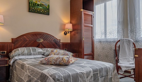 Habitación clásica, 1 habitación, vistas parciales al mar