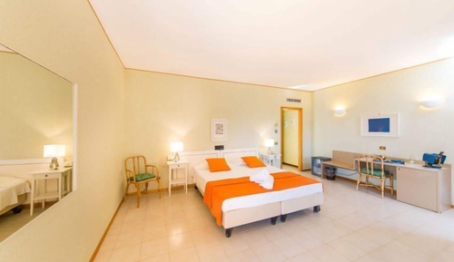 Habitación triple Deluxe
