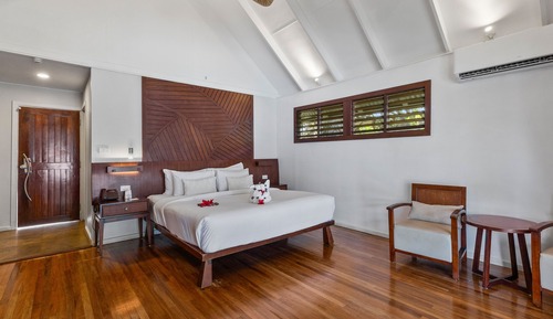 Bungalow Premium, frente al mar (Watefront Fare)