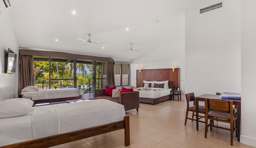 Apartamento Deluxe, vistas a la piscina