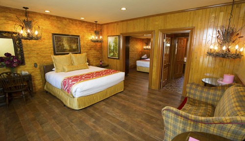 Habitación, varias camas