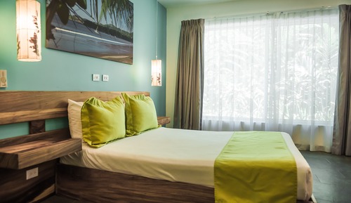 Standard Room, 1 Queen Bed