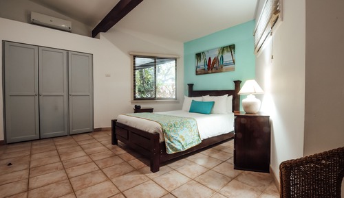 One Bedroom Apartment