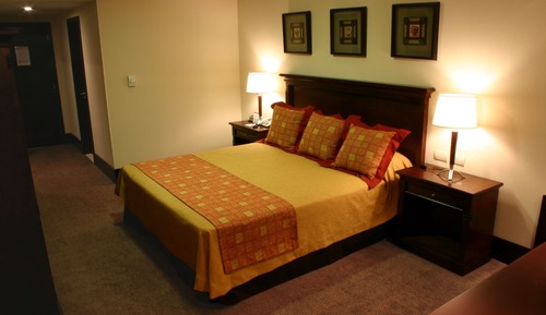 Habitación estándar doble, 1 cama de matrimonio con sofá cama