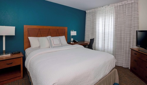 Estudio estándar, 1 cama de matrimonio grande con sofá cama (Mobility/Hearing Accessible, Tub)