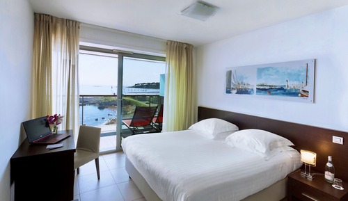 Apartamento, terraza, vistas al mar (Cap d'Antibes )