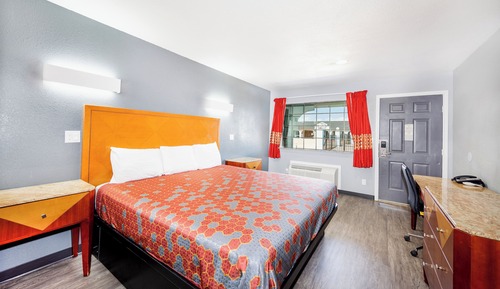 Habitación estándar, 1 cama de matrimonio grande, no fumadores (room layout subject to availability)