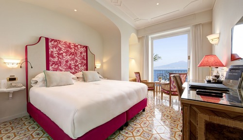 Habitación Premier con 1 cama doble o 2 individuales, balcón, vistas al mar