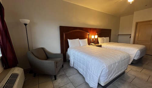 Habitación estándar doble, 2 camas dobles, no fumadores