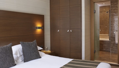 Suite familiar