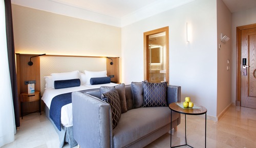 Suite junior, balcón