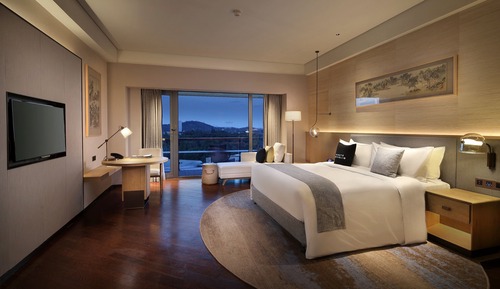 Habitación Deluxe, 2 camas individuales, balcón, vistas a la ciudad