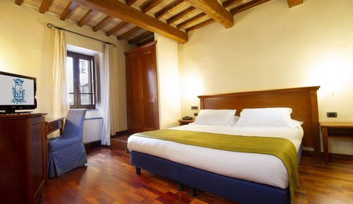 Habitación clásica con 1 cama doble o 2 individuales