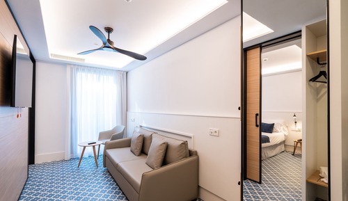 Junior Suite (2 Adultos y 1 Niño)