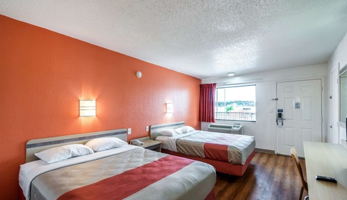 Habitación estándar, 2 camas de matrimonio, accesible para personas con discapacidad, no fumadores