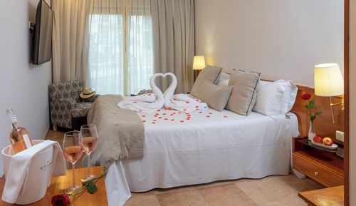 Deluxe double room hot tub (terrace)