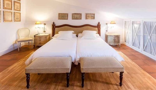 Habitación doble (Puertas)