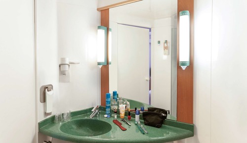 Habitación, varias camas