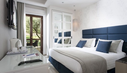 Habitación doble superior, balcón, vistas al jardín (Adults Only)