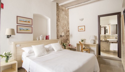 Habitación estándar con 1 cama doble o 2 individuales