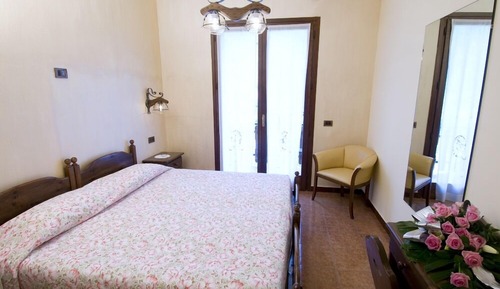 Habitación doble (extra bed)