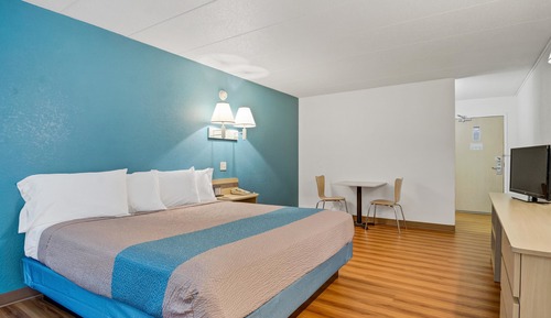 Habitación estándar, 1 cama de matrimonio grande, accesible para personas con discapacidad
