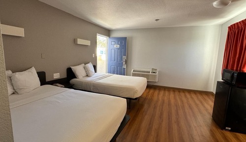 Habitación estándar, 2 camas dobles, no fumadores, frigorífico