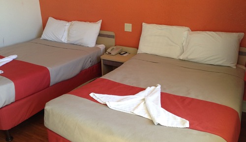 Habitación estándar, 2 camas dobles, accesible para personas con discapacidad, no fumadores