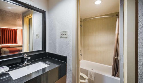 Habitación Deluxe, 2 camas dobles, accesible para personas con discapacidad, no fumadores