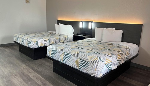 Habitación estándar, 2 camas de matrimonio, accesible para personas con discapacidad, no fumadores