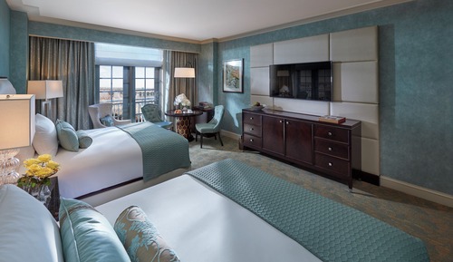 Deluxe Water View King and Queen Connecting Rooms