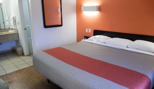 Habitación Deluxe, 1 cama de matrimonio grande, fumadores, frigorífico y microondas