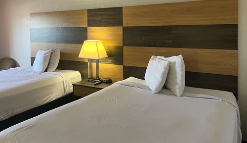 Habitación Deluxe, 2 camas de matrimonio, accesible para personas con discapacidad, fumadores