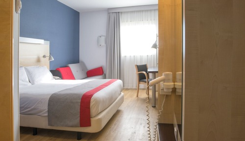 Habitación estándar, 1 cama de matrimonio con sofá cama (2Adults 2Chld)