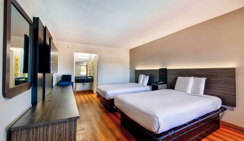 Habitación estándar, 2 camas dobles, accesible para personas con discapacidad, no fumadores