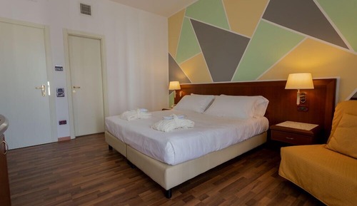 Habitación Deluxe con 1 cama doble o 2 individuales