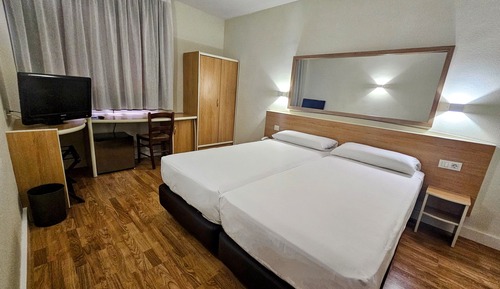 Habitación con 1 cama doble o 2 individuales