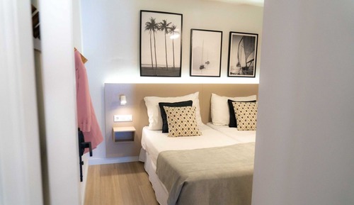 Apartamento Superior, 1 Habitación, Vistas a la Piscina (2 adultos)