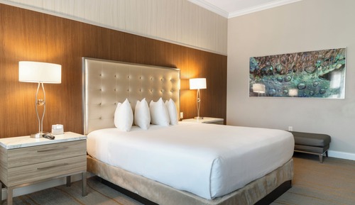 Habitación Deluxe, 1 cama de matrimonio grande, vistas a la piscina