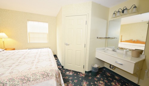 Habitación estándar, 1 cama de matrimonio grande con sofá cama, bañera de hidromasaje