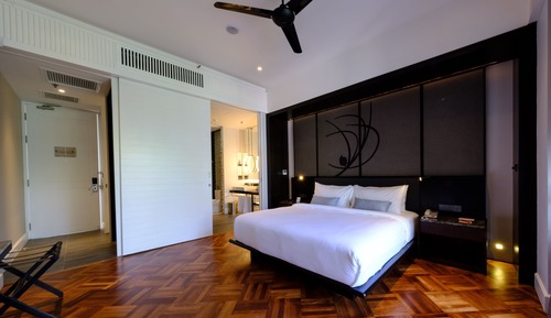 Suite Deluxe, 1 cama de matrimonio grande, no fumadores (Sea Facing, Balcony)