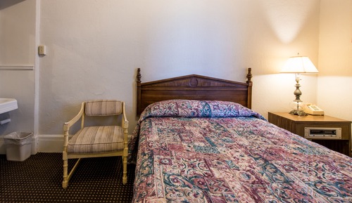 Habitación económica, 1 cama doble (In Hall)