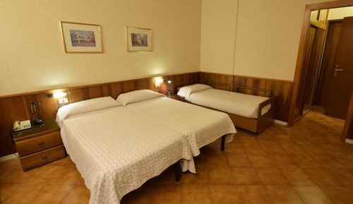 Habitación estándar (5 people)