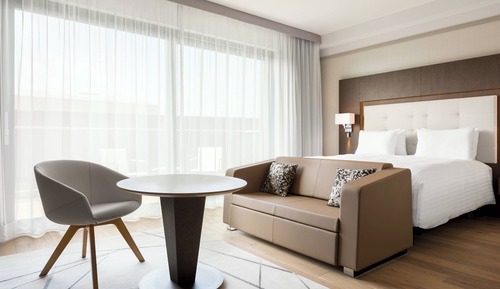 Habitación Confort, 1 cama de matrimonio grande con sofá cama, balcón