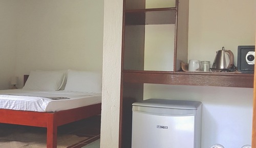 Habitación estándar con 1 cama doble o 2 individuales