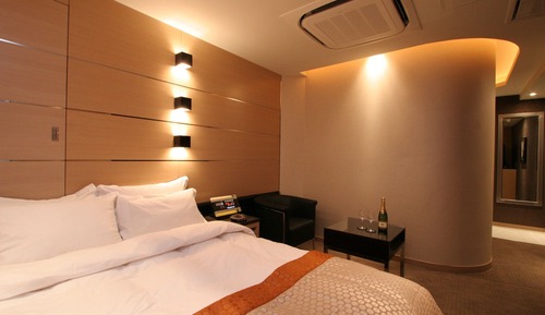 Habitación Deluxe, fumadores (long stay, Checkin 2PM/Checkout noon)
