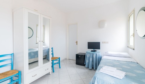 Habitación triple económica