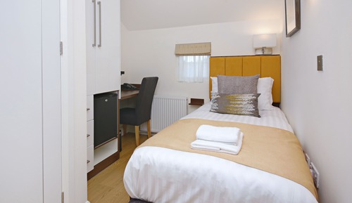 Classic Single Room with En-suite Toilet and Shared Shower